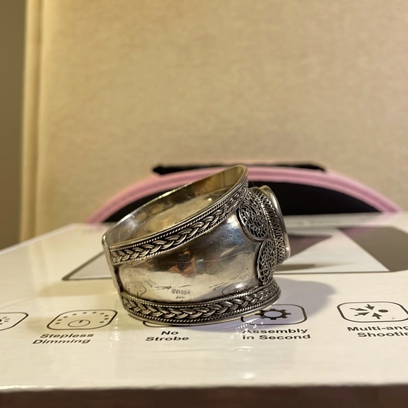 Sterling Silver Green Onyx Cuff Bracelet. - Picture 6 of 8